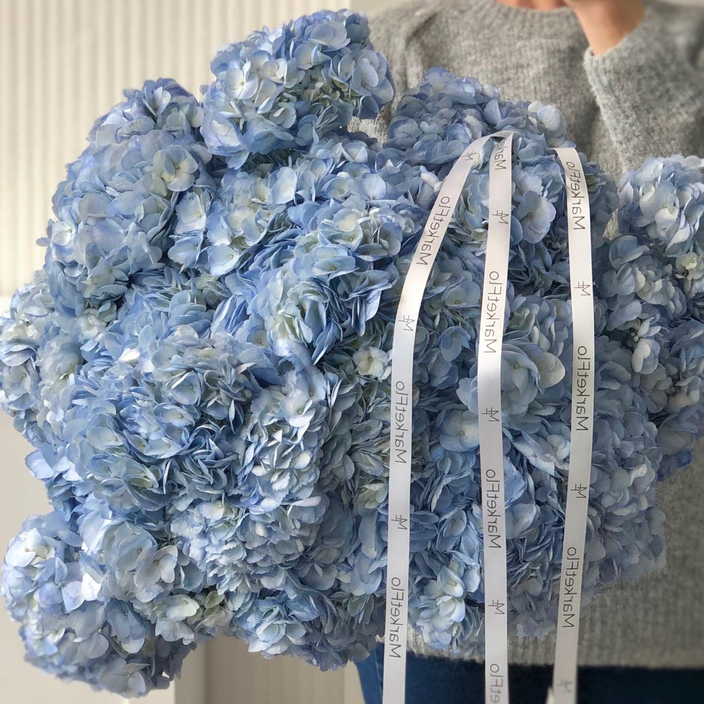 БУКЕТ С ГОРТЕНЗИЯМИ