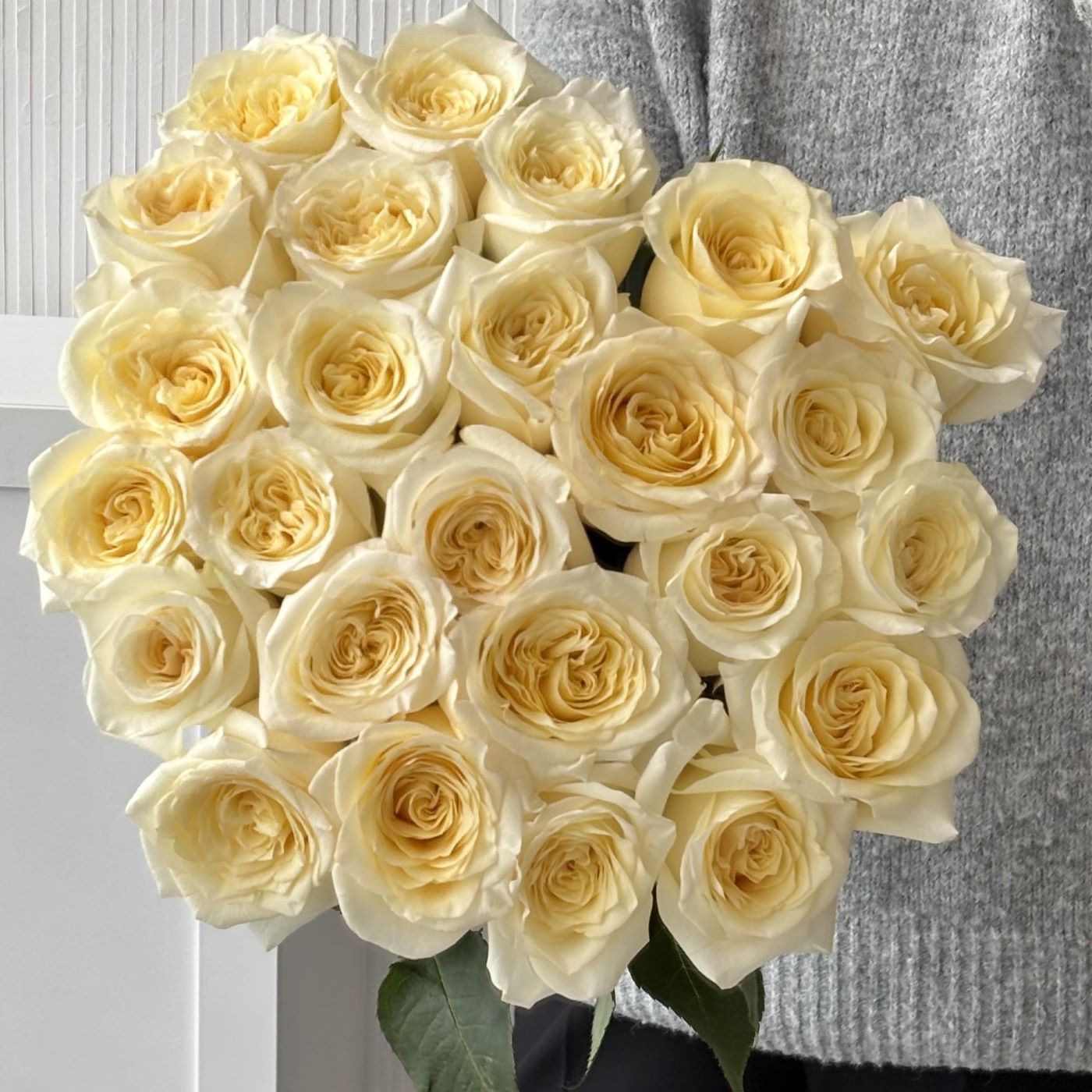 РОЗА CANDLELIGHT