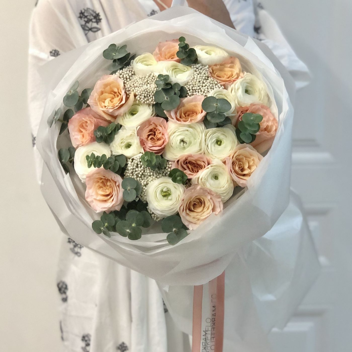 РАНУНКУЛЮСЫ И ПИОНОВИДНЫЕ РОЗЫ