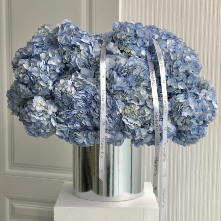 КОРОБКА С ГОРТЕНЗИЕЙ