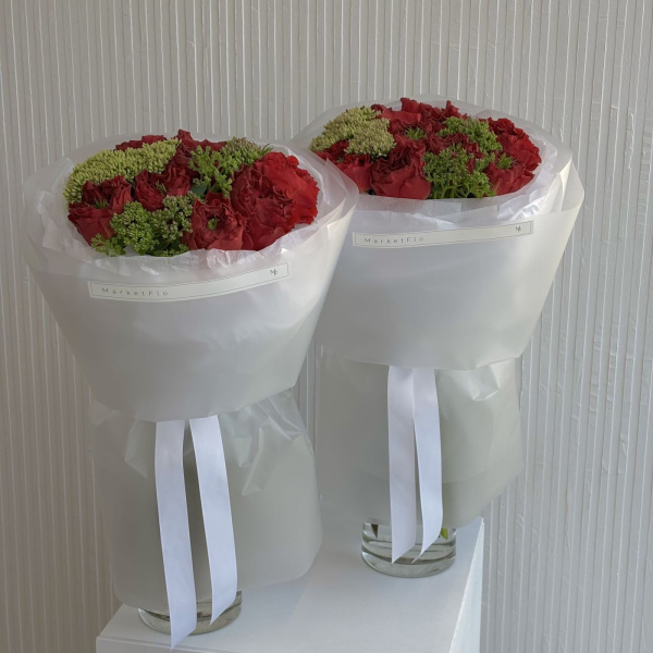 БУКЕТ ИЗ КРАСНЫХ РОЗ