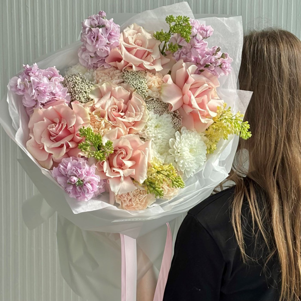 БУКЕТ С ФРАНЦУЗСКИМИ РОЗАМИ БУКЕТ С ФРАНЦУЗСКИМИ РОЗАМИ