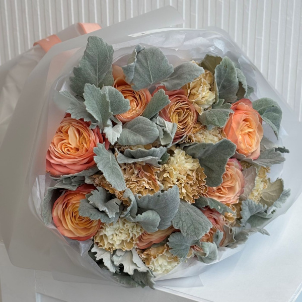 БУКЕТ ИЗ ПИОНОВИДНЫХ РОЗ