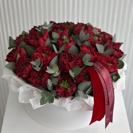 КОРОБКА С РОЗАМИ РЭД АЙ