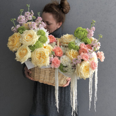 КОРЗИНА С ЦВЕТАМИ