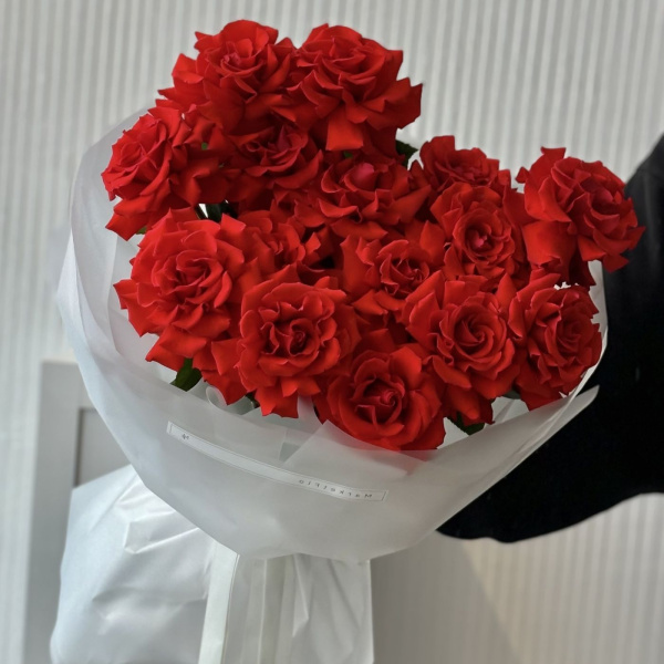 БУКЕТ ИЗ ФРАНЦУЗСКИХ РОЗ БУКЕТ ИЗ ФРАНЦУЗСКИХ РОЗ