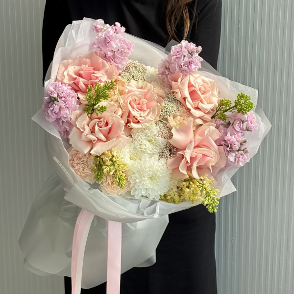 БУКЕТ С ФРАНЦУЗСКИМИ РОЗАМИ БУКЕТ С ФРАНЦУЗСКИМИ РОЗАМИ