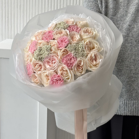 БУКЕТ ИЗ ПИОНОВИДНЫХ РОЗ