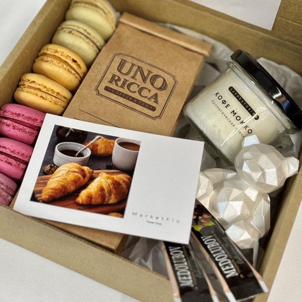 ПОДАРОЧНЫЙ НАБОР "КОФЕ И МАКАРОН"