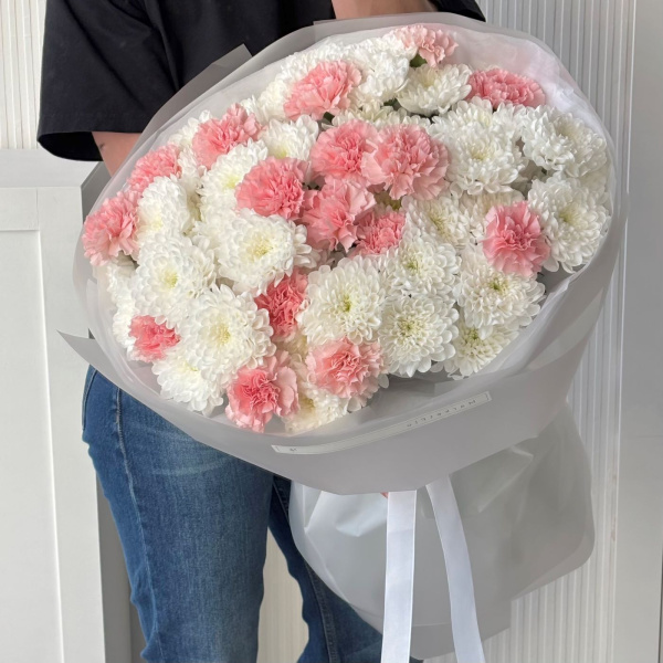 БУКЕТ ИЗ ХРИЗАНТЕМ И ДИАНТУСОВ БУКЕТ ИЗ ХРИЗАНТЕМ И ДИАНТУСОВ