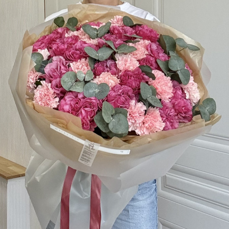 БУКЕТ ИЗ ПИОНОВИДНЫХ РОЗ