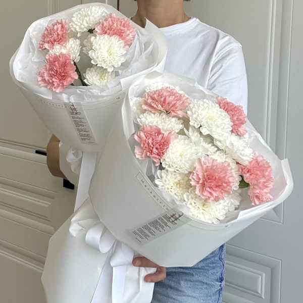 БУКЕТ ИЗ ДИАНТУСОВ И ХРИЗАНТЕМ БУКЕТ ИЗ ДИАНТУСОВ И ХРИЗАНТЕМ