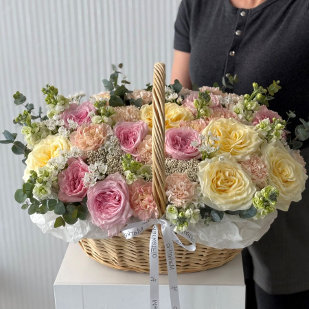 КОРЗИНА С ЦВЕТАМИ