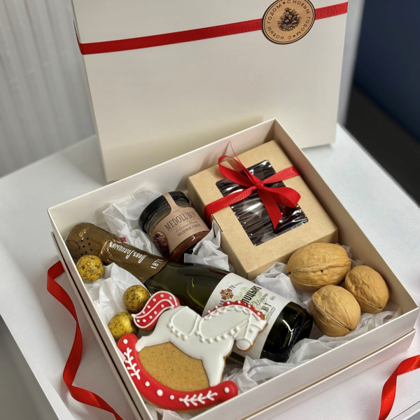 ПОДАРОЧНЫЙ НАБОР "СНЕЖНАЯ ЗИМА"