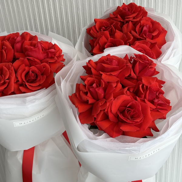 БУКЕТ ИЗ ФРАНЦУЗСКИХ РОЗ