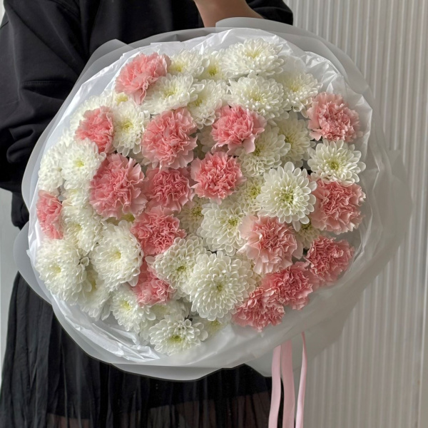 БУКЕТ ИЗ ХРИЗАНТЕМ И ДИАНТУСОВ БУКЕТ ИЗ ХРИЗАНТЕМ И ДИАНТУСОВ