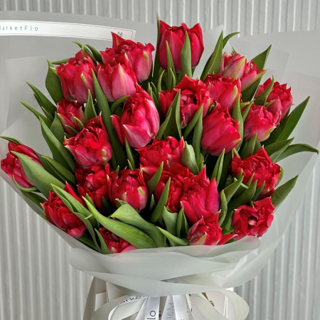 БУКЕТ ИЗ 25 ТЮЛЬПАНОВ