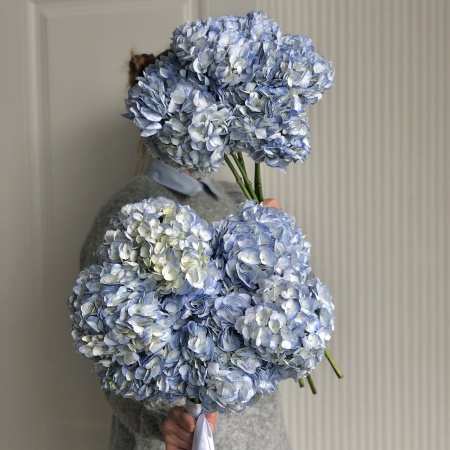 БУКЕТ С ГОРТЕНЗИЯМИ