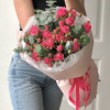 БУКЕТ ИЗ КУСТОВЫХ РОЗ И ЭВКАЛИПТА