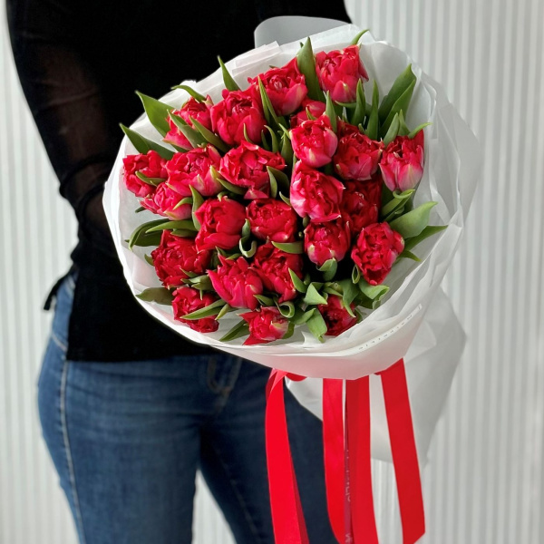 БУКЕТ ИЗ 25 ТЮЛЬПАНОВ