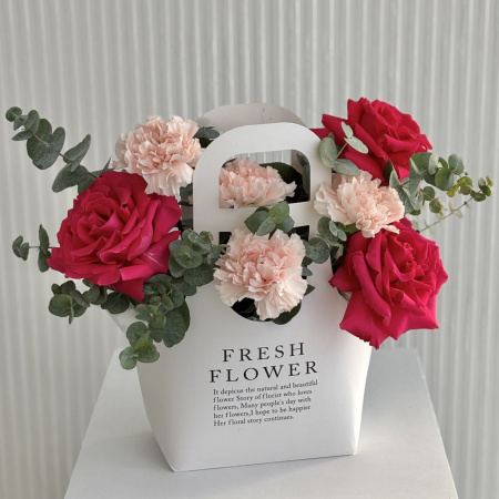 СУМОЧКА С ФРАНЦУЗСКИМИ РОЗАМИ